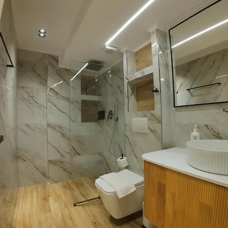 Kosteli 3* Himare